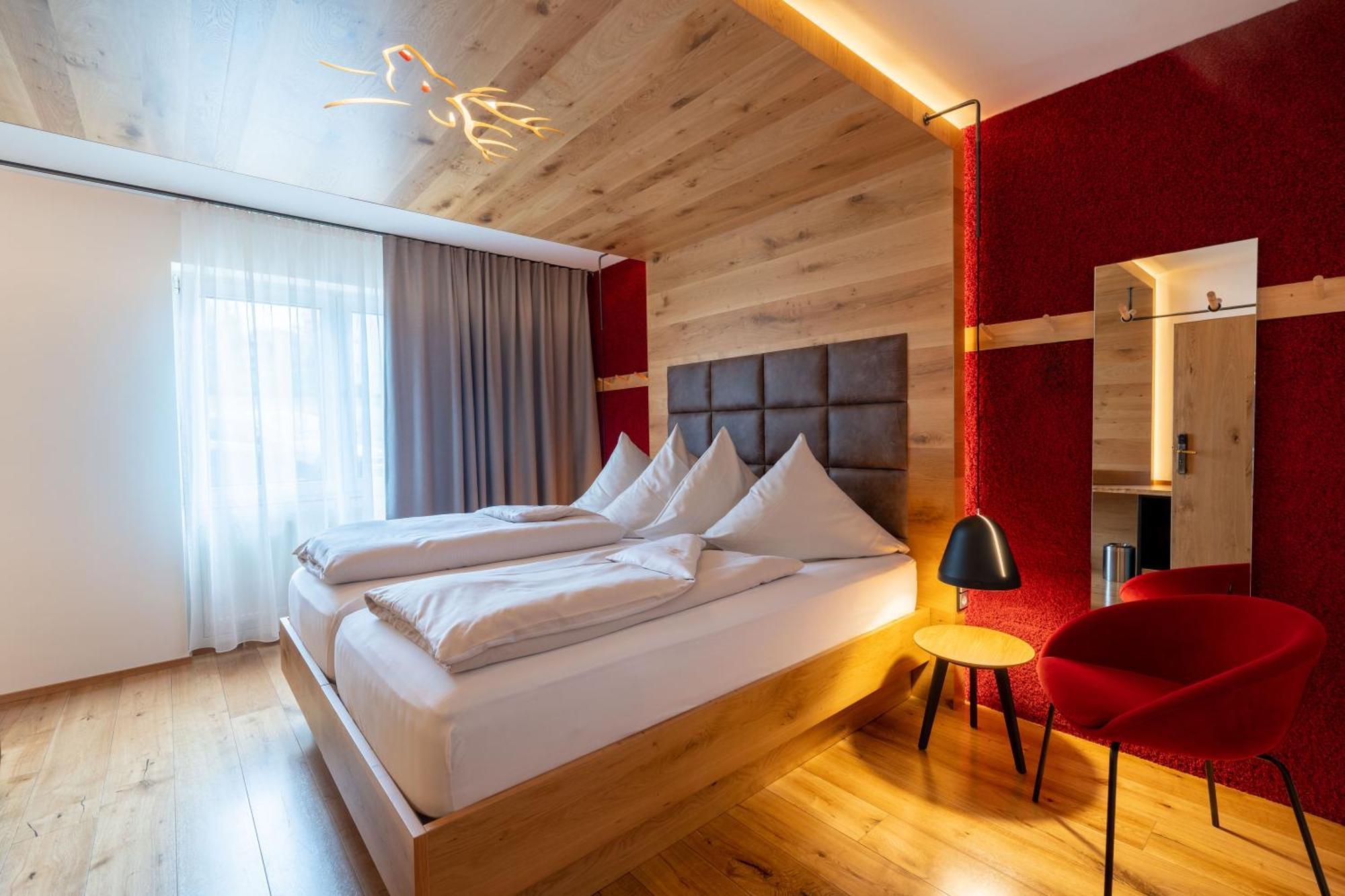 Hotel Hirsch Neu-Ulm Exterior photo